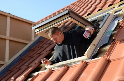Pose de fenêtres de toit Velux à Lagardelle